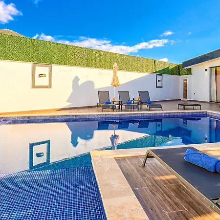 ヴィラ Cavdir Village 3 Bedroom 8676 カルカン